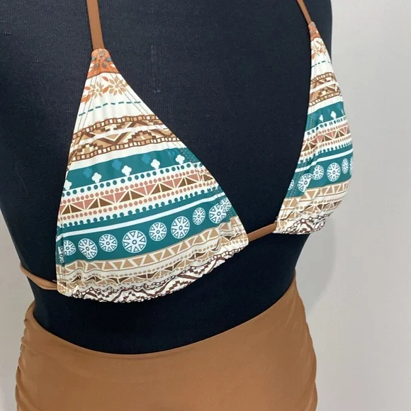 NWOT Trendy Tribal Print Halter Bikini Set - High Cut Hollow Out 3-Piece |Size L - Picture 8 of 13